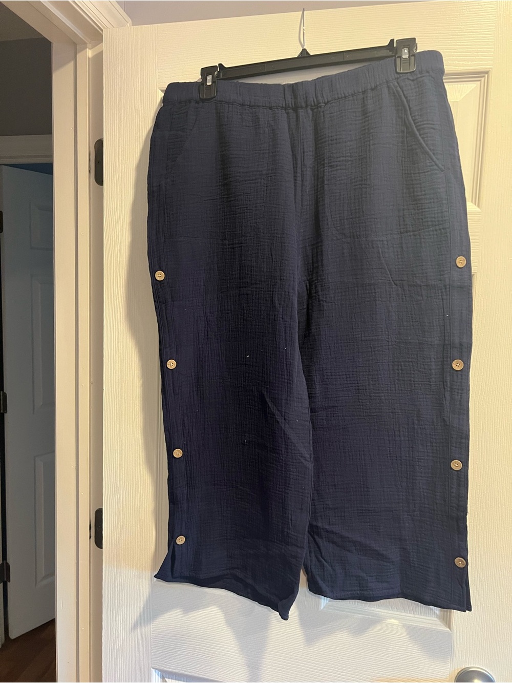 Navy Cropped Button-Trim Pull-On Pants